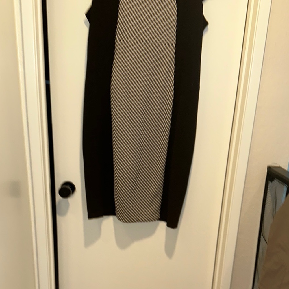 Liz Claiborne Black and White Sheath Midi Dress
